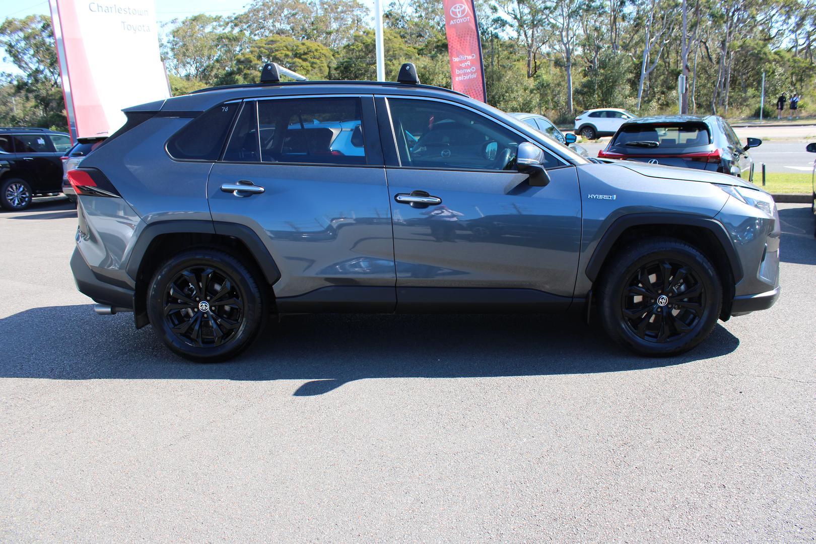 2023 Toyota RAV4 Cruiser-AWD in Silver