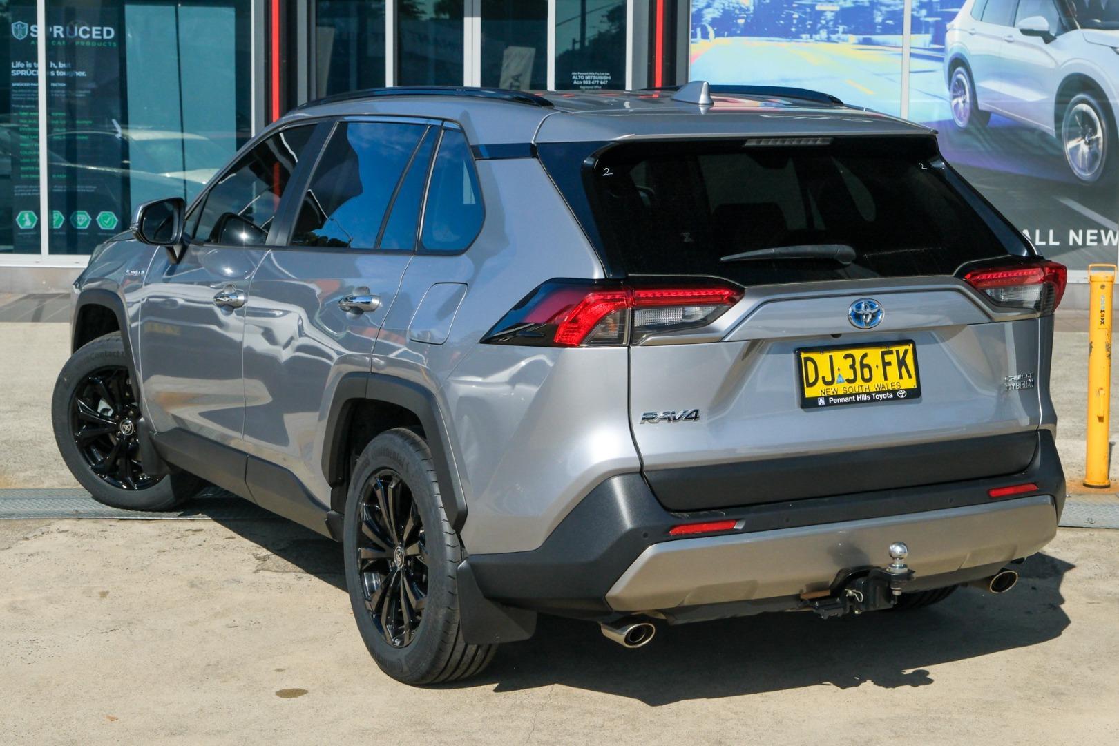 2023 Toyota RAV4 Cruiser-AWD in Silver