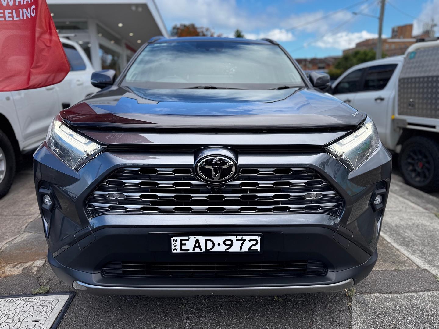2025 Toyota RAV4 Cruiser-AWD in Silver