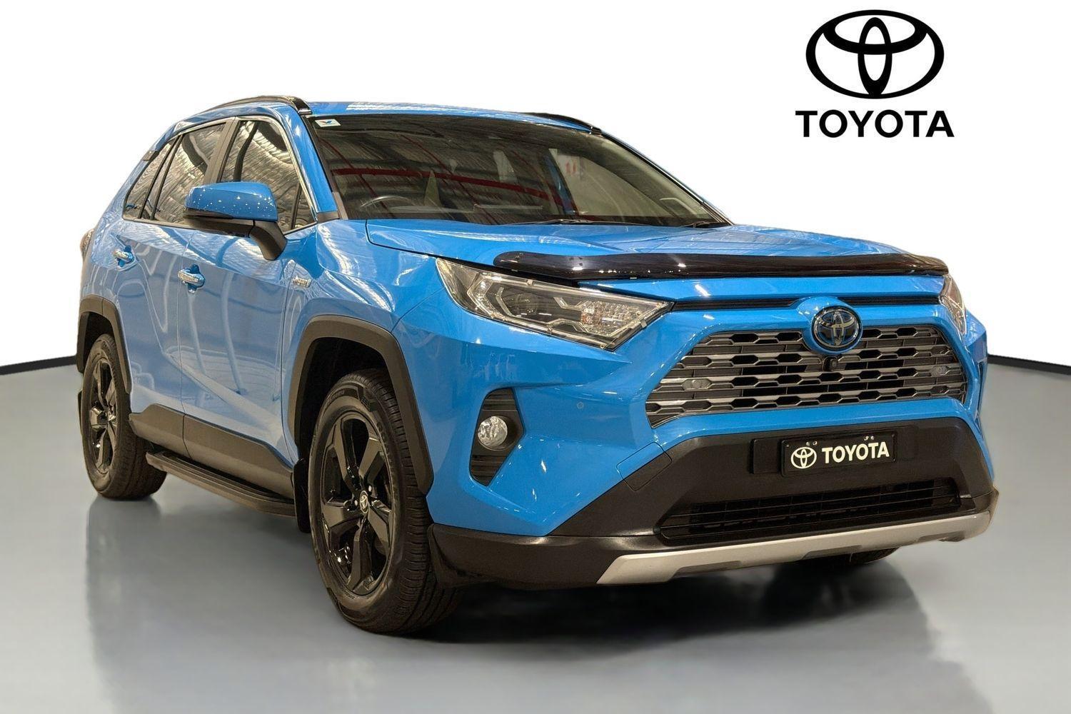 2020 Toyota RAV4 Cruiser-AWD in Blue