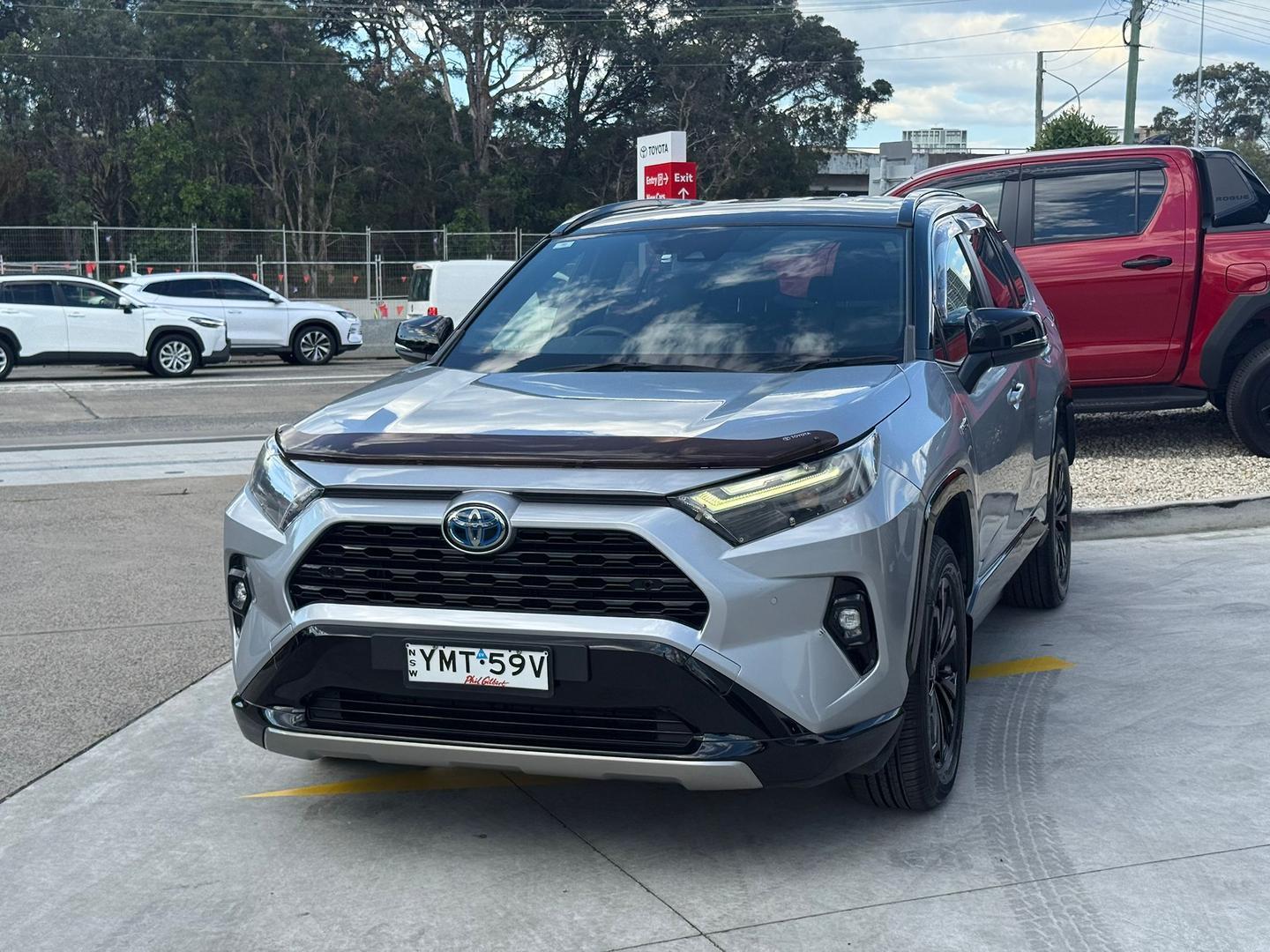 2023 Toyota RAV4 XSE (AWD) in Two Tone Silver
