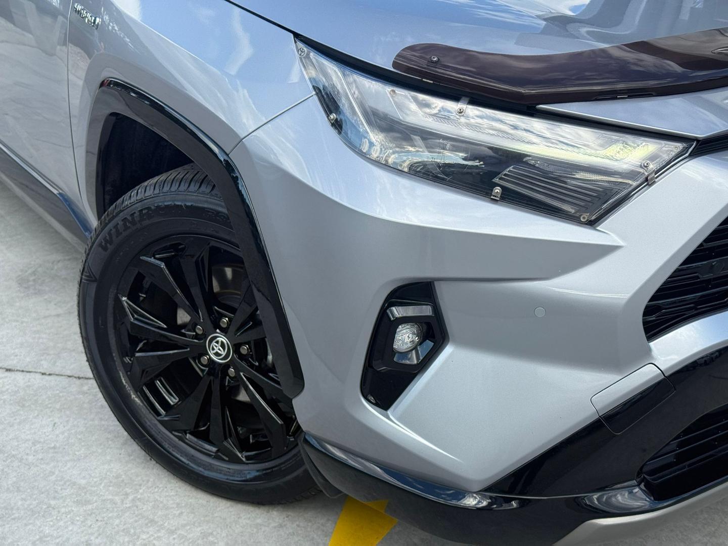 2023 Toyota RAV4 XSE (AWD) in Two Tone Silver