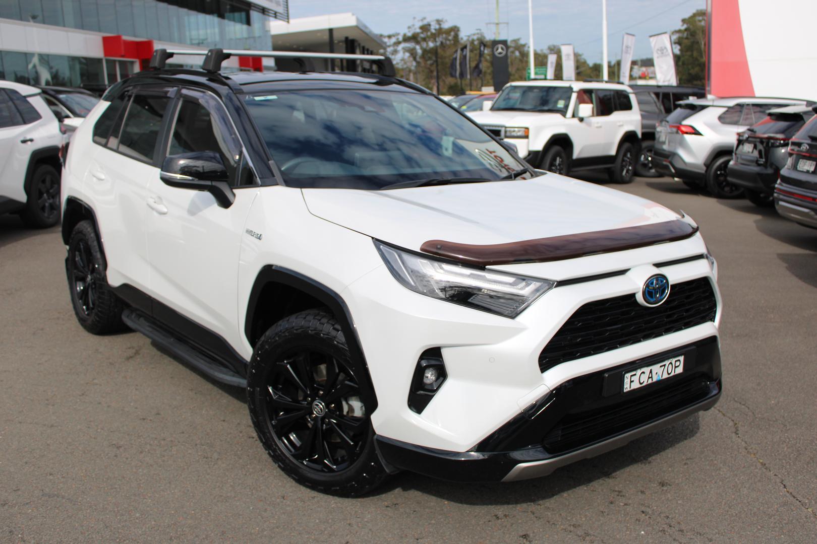 2023 Toyota RAV4 XSE (AWD) in Two Tone White