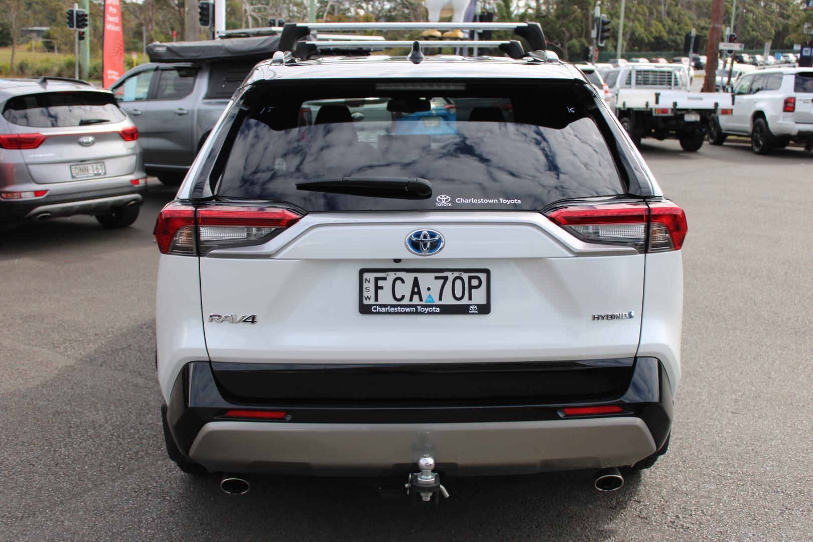 2023 Toyota RAV4 XSE (AWD) in Two Tone White