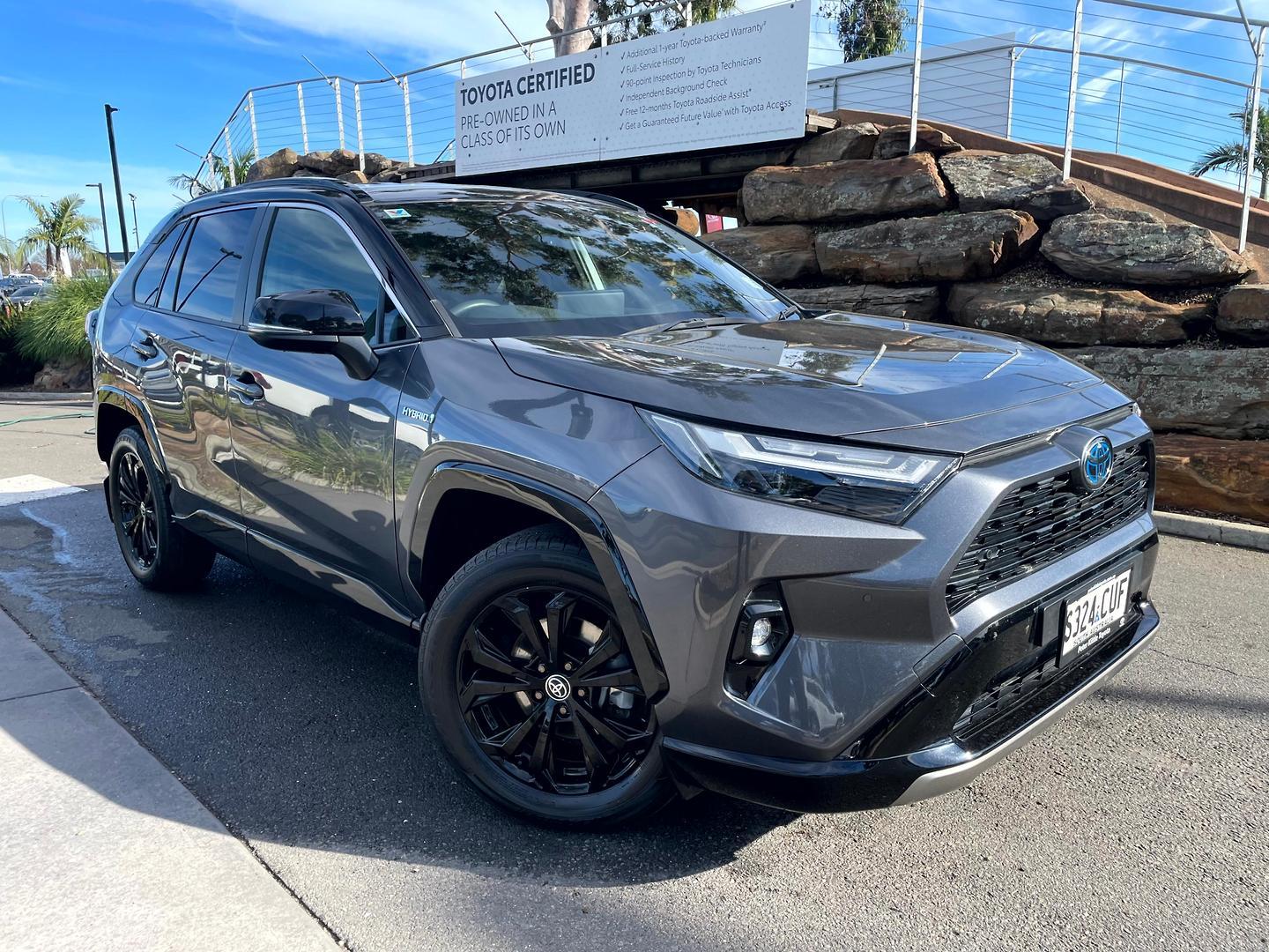 2022 Toyota RAV4 XSE (AWD) in Two Tone Black