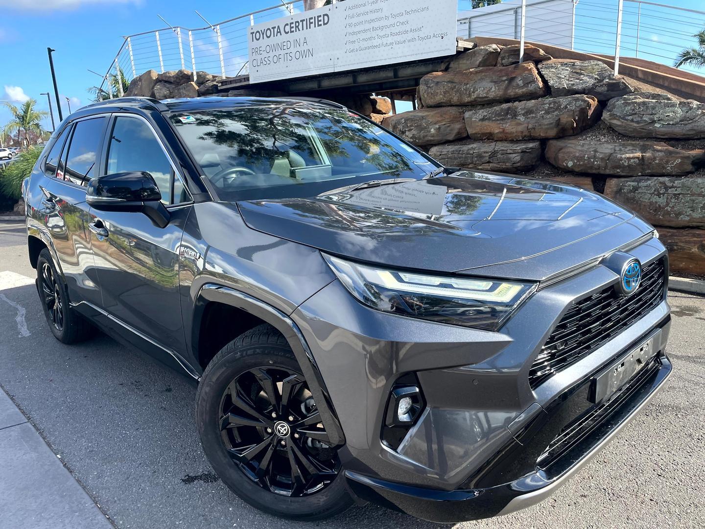 2022 Toyota RAV4 XSE (AWD) in Two Tone Black