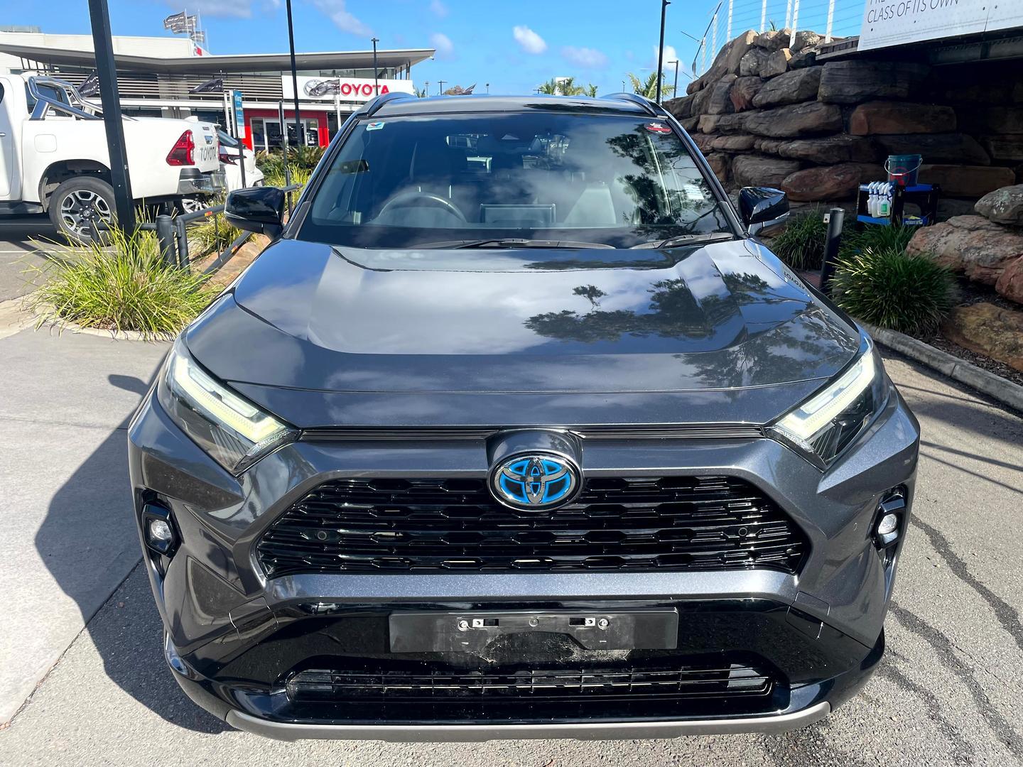 2022 Toyota RAV4 XSE (AWD) in Two Tone Black