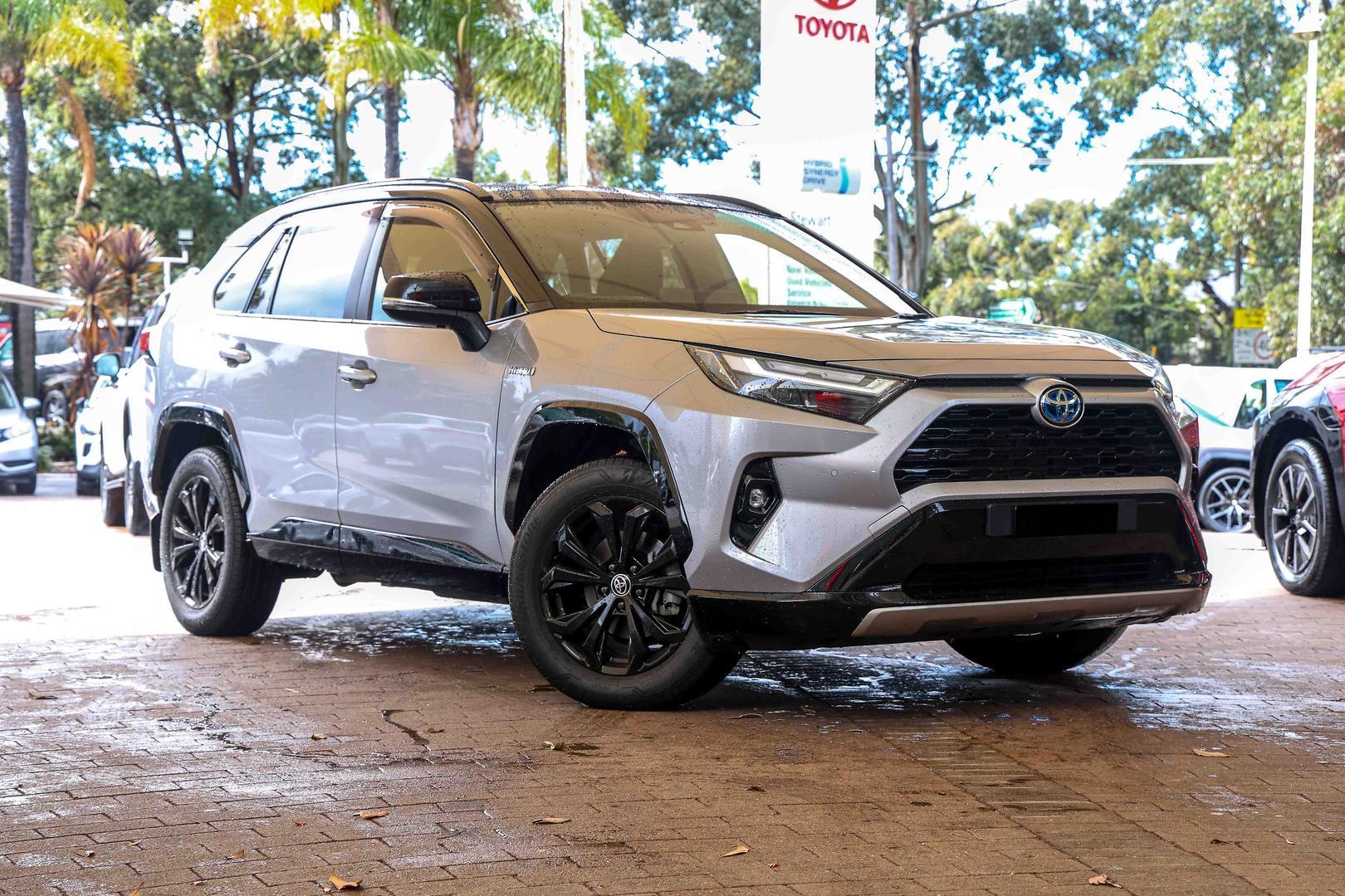 2023 Toyota RAV4 XSE (AWD) in Two Tone Silver