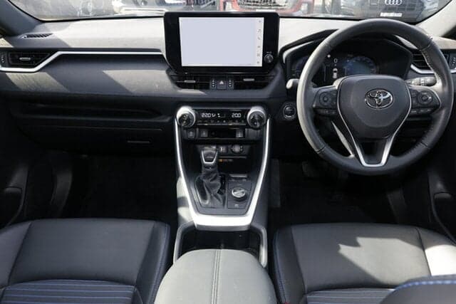 2024 Toyota RAV4 XSE (AWD) in Two Tone Black