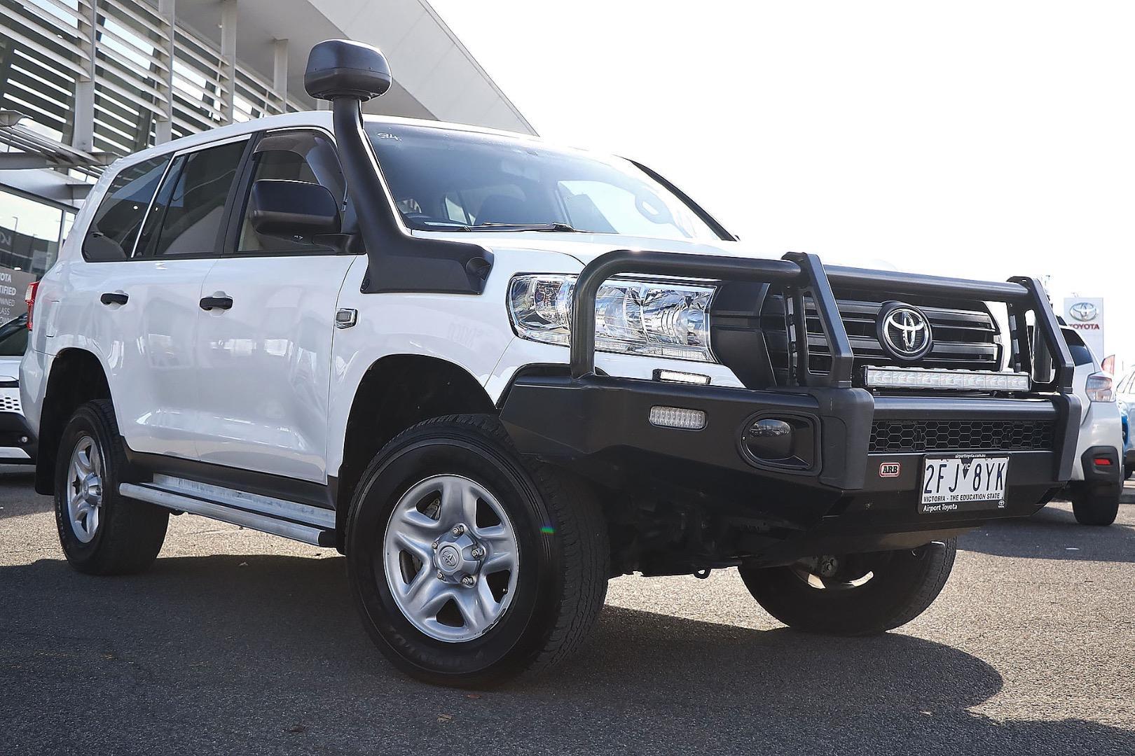 2020 Toyota Landcruiser GX in White