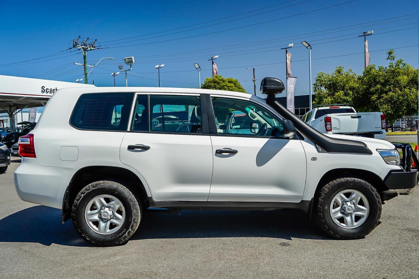 2021 Toyota Landcruiser GX in White