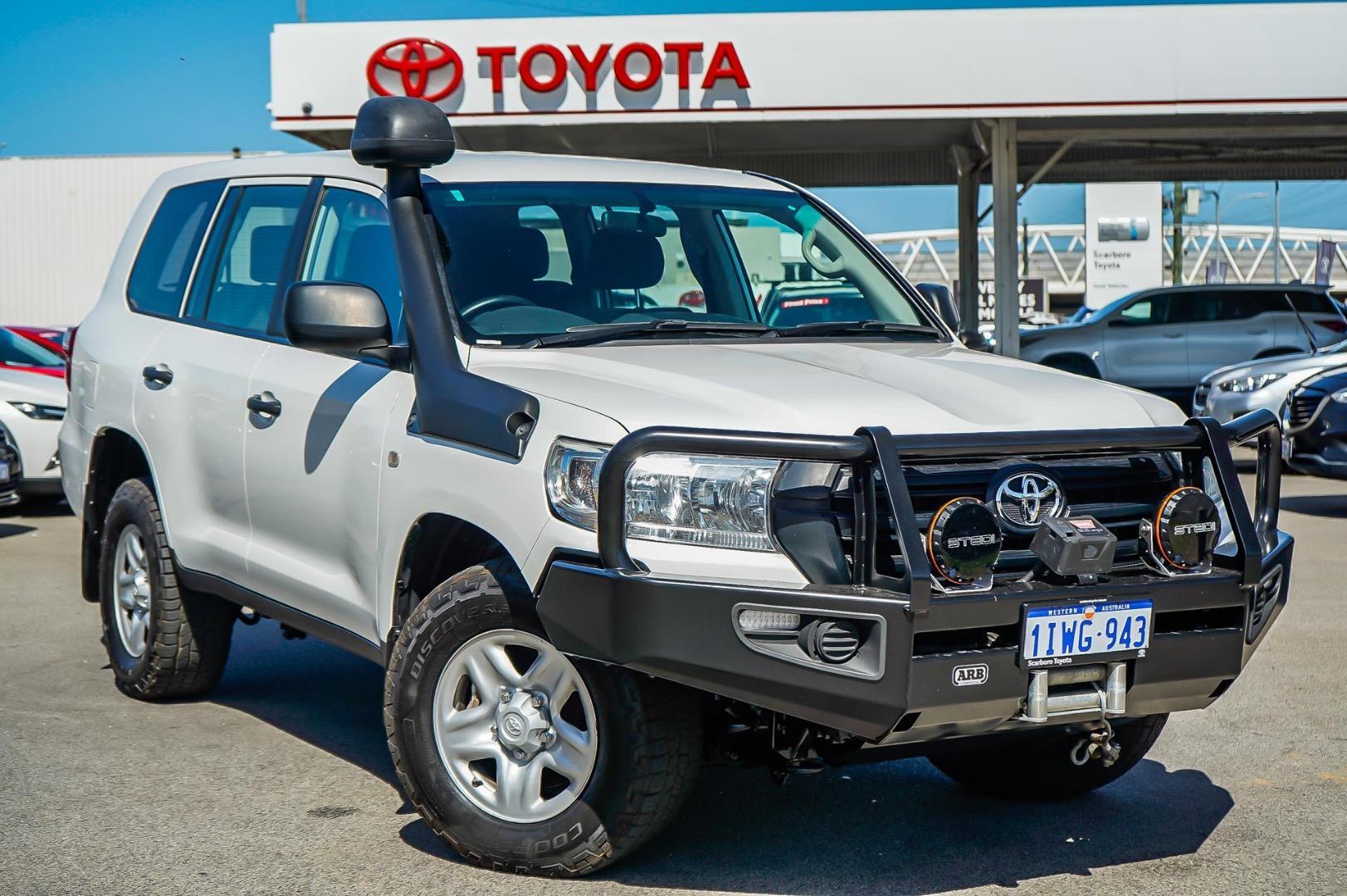 2021 Toyota Landcruiser GX in White