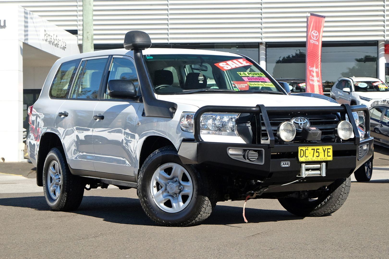 2021 Toyota Landcruiser 200 GX in White