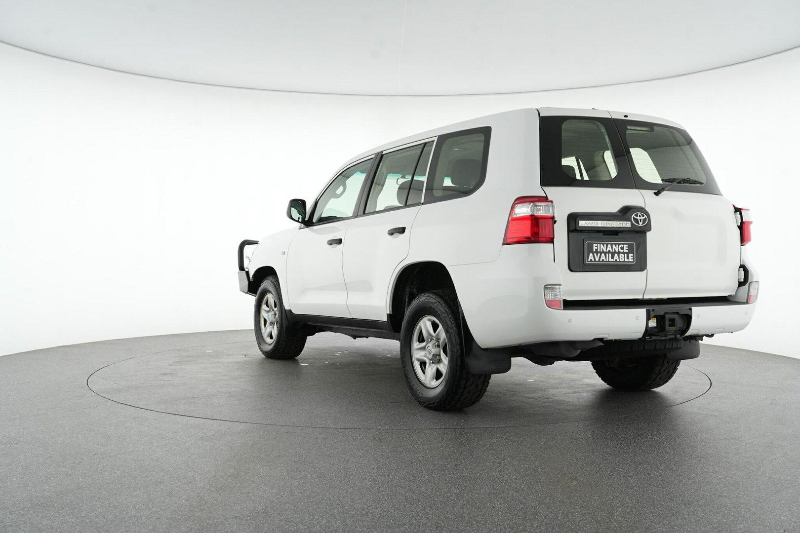 2021 Toyota Landcruiser GX in White