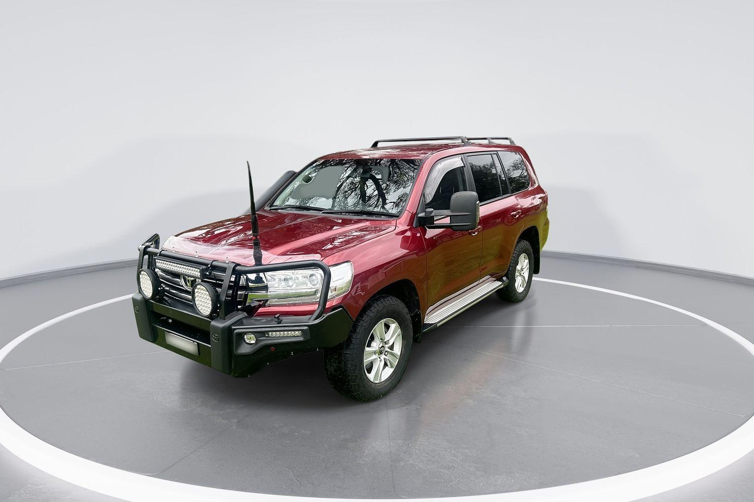 2019 Toyota Landcruiser GXL in Red