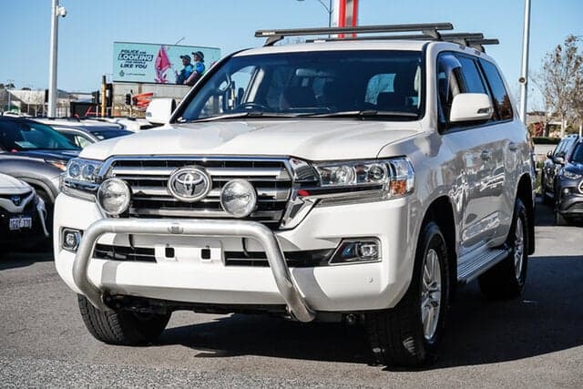 2021 Toyota Landcruiser GXL in White