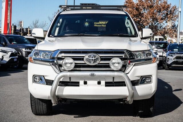 2021 Toyota Landcruiser GXL in White