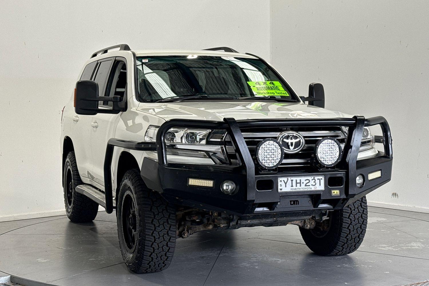 2018 Toyota Landcruiser GXL in White