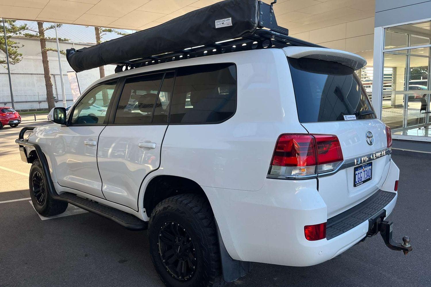 2020 Toyota Landcruiser GXL in White