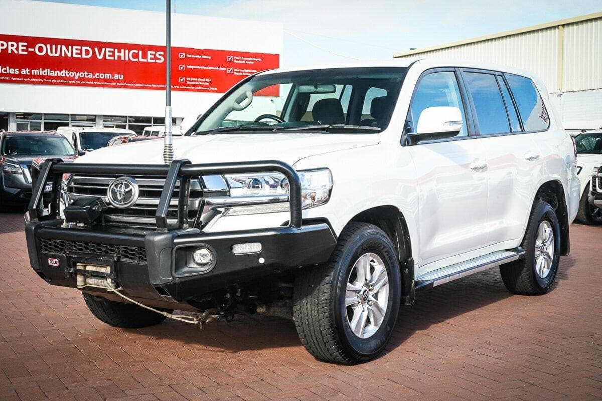 2020 Toyota Landcruiser GXL in White