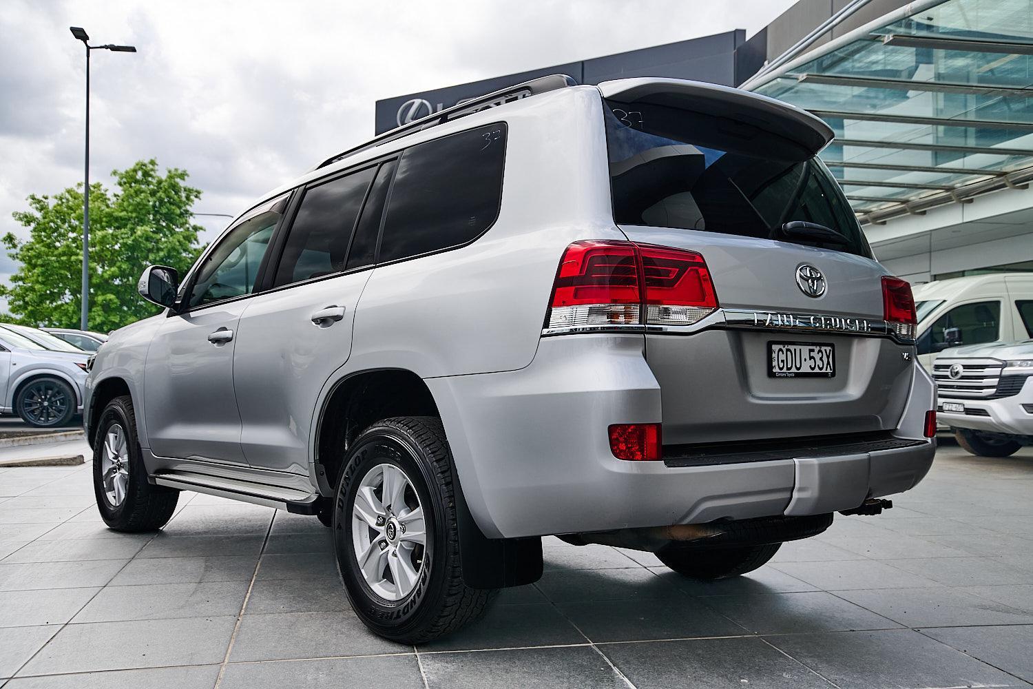 2017 Toyota Landcruiser GXL in Silver