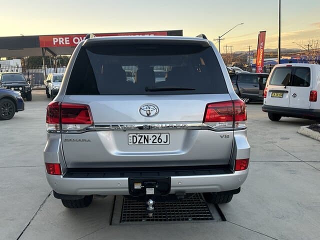 2018 Toyota Landcruiser Sahara in Silver