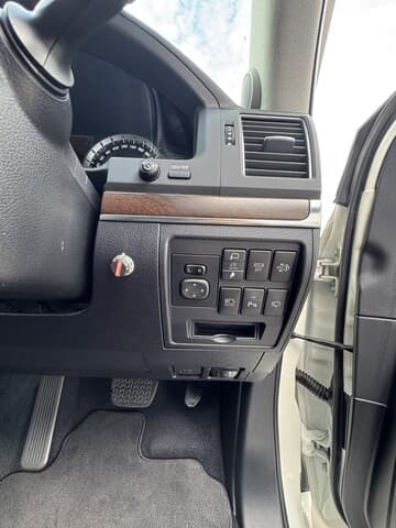 2018 Toyota Landcruiser Sahara in White
