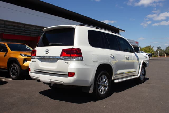2019 Toyota Landcruiser Sahara in White