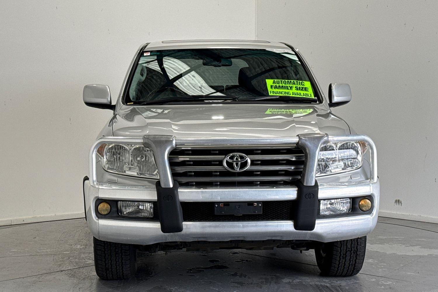 2009 Toyota Landcruiser Sahara in Silver