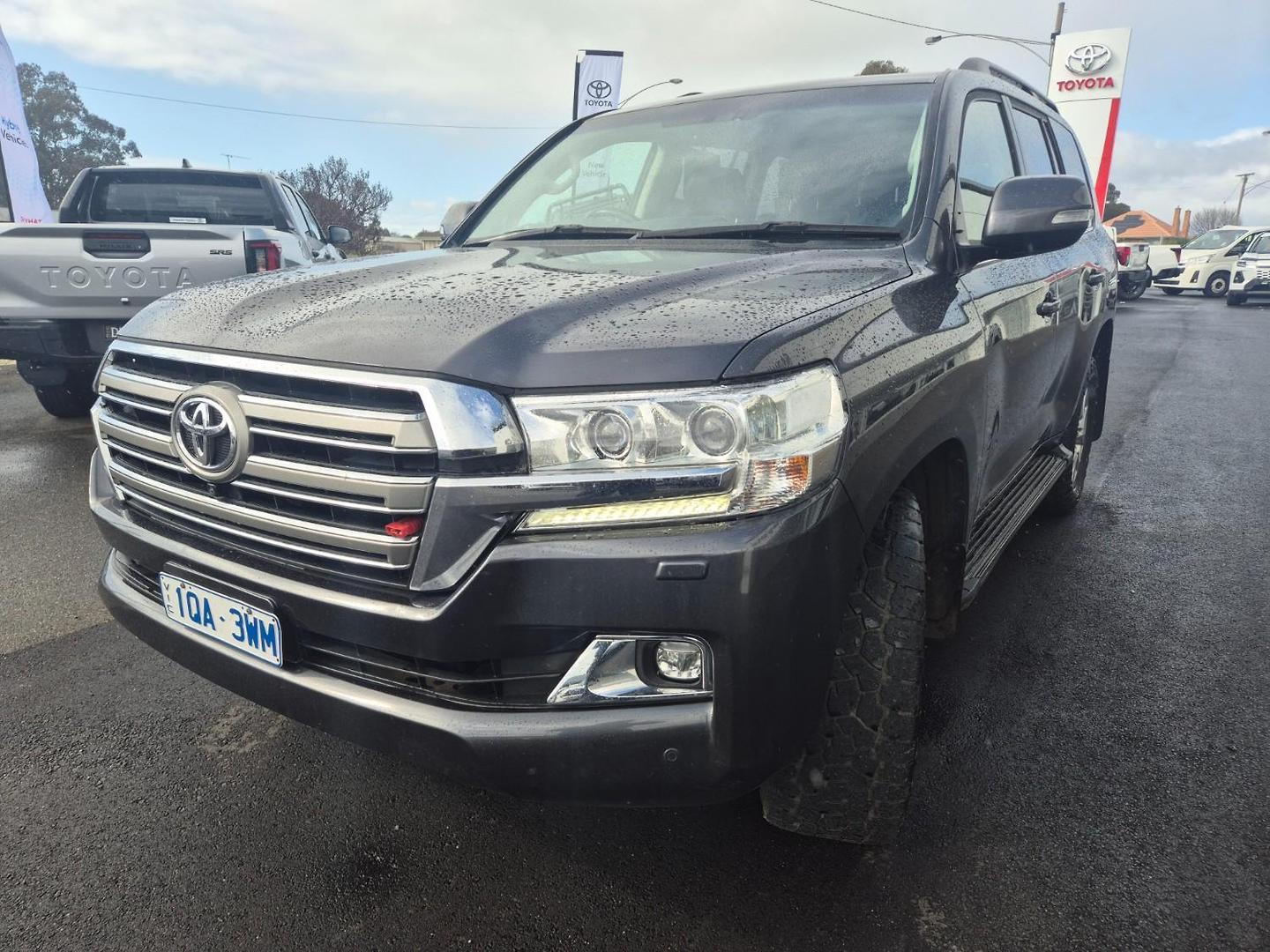 2019 Toyota Landcruiser VX in Silver