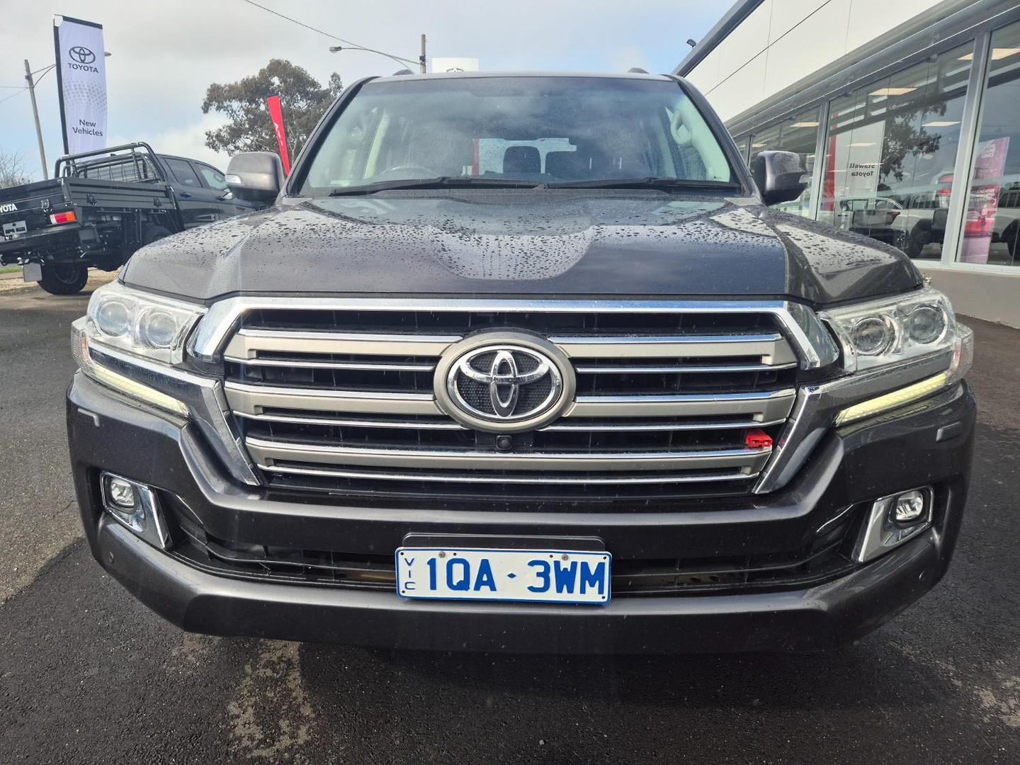 2019 Toyota Landcruiser VX in Silver