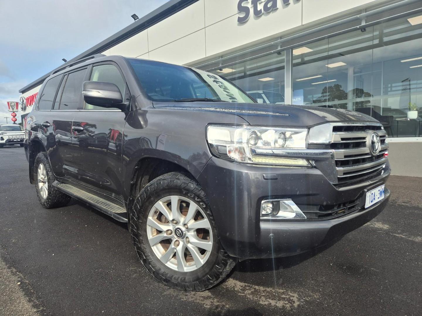 2019 Toyota Landcruiser VX in Silver