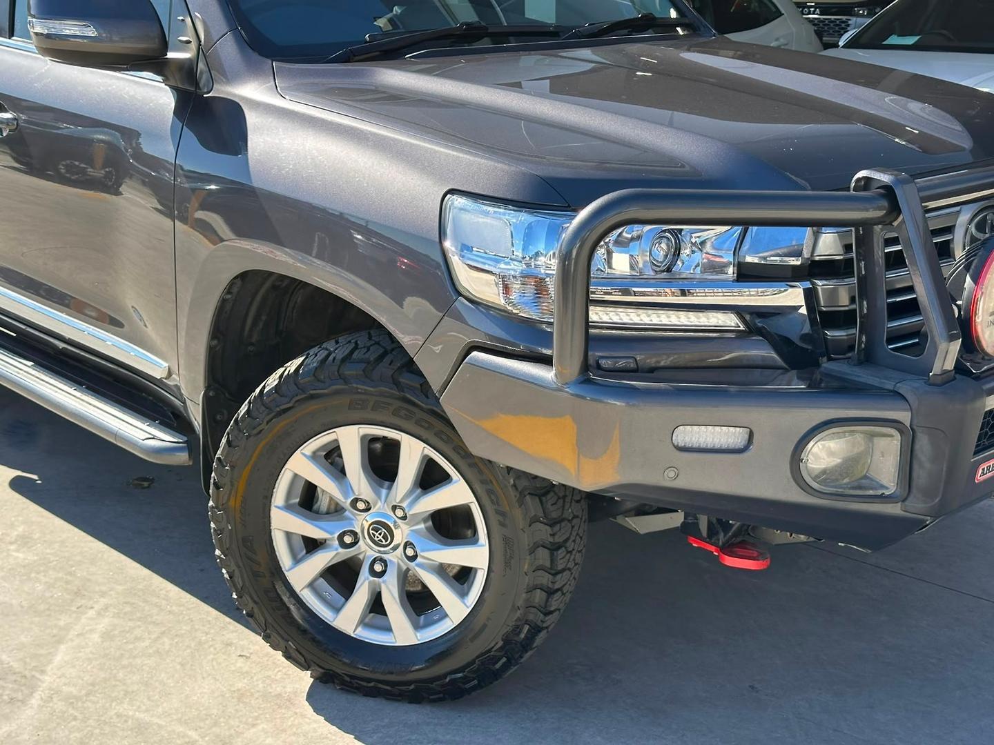 2020 Toyota Landcruiser Sahara in Silver