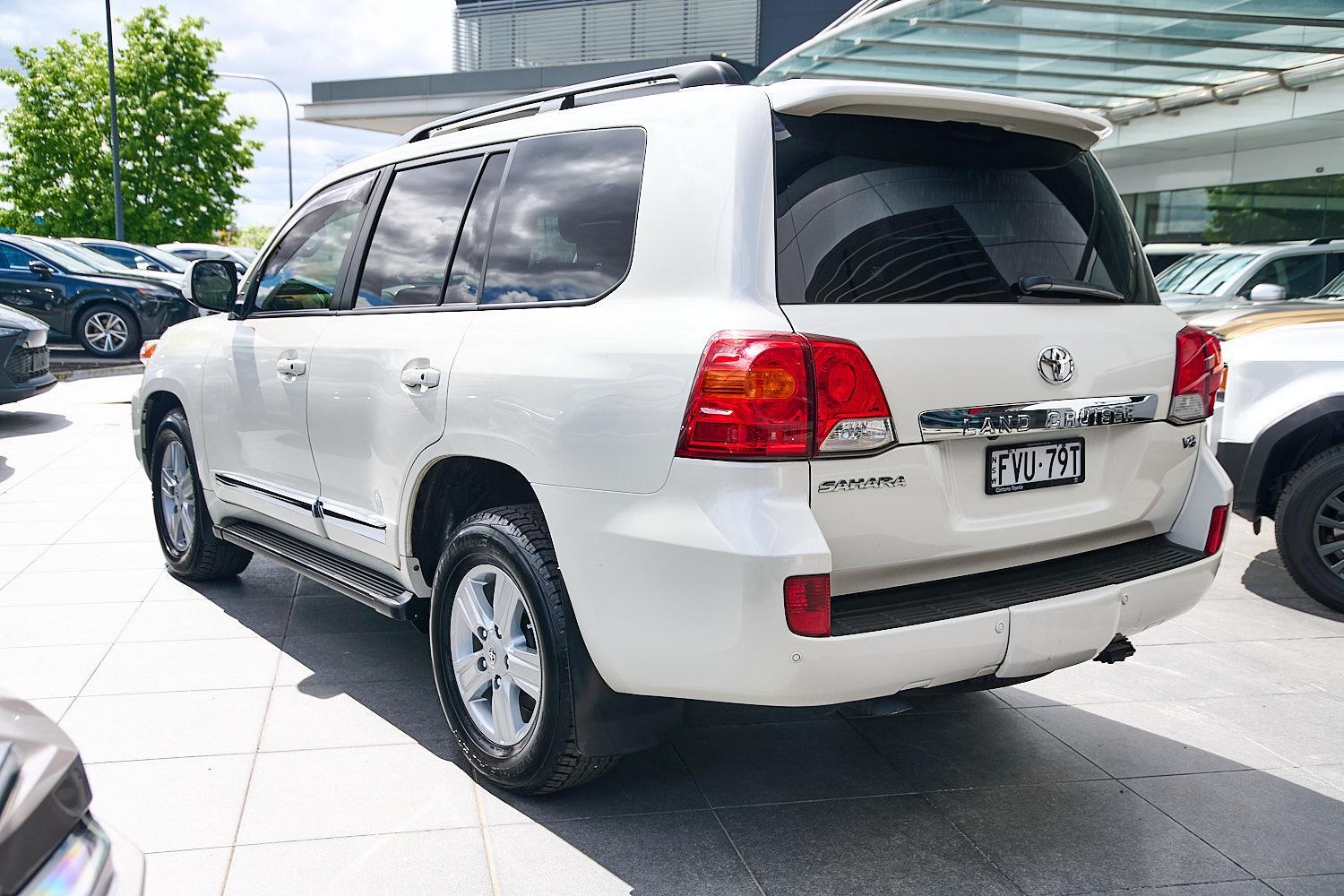 2014 Toyota Landcruiser Sahara in White