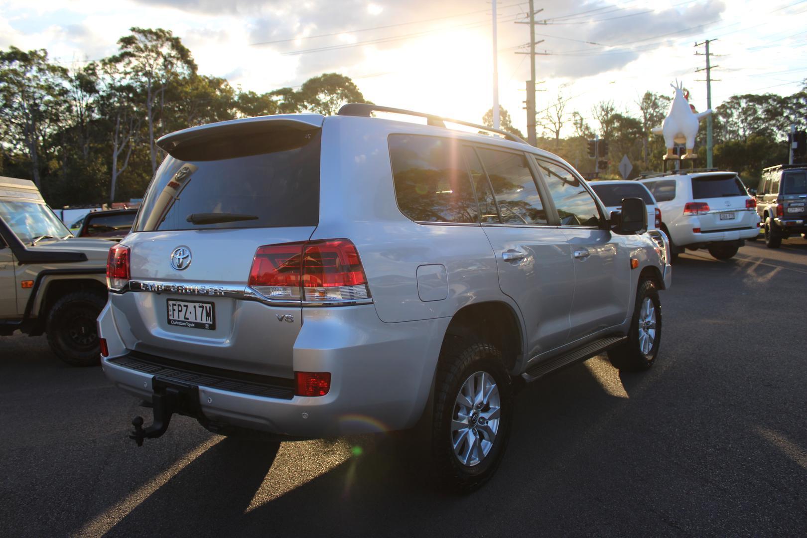 2019 Toyota Landcruiser VX in Silver