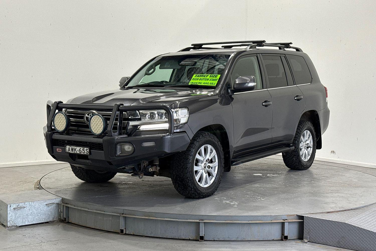 2019 Toyota Landcruiser VX in Silver
