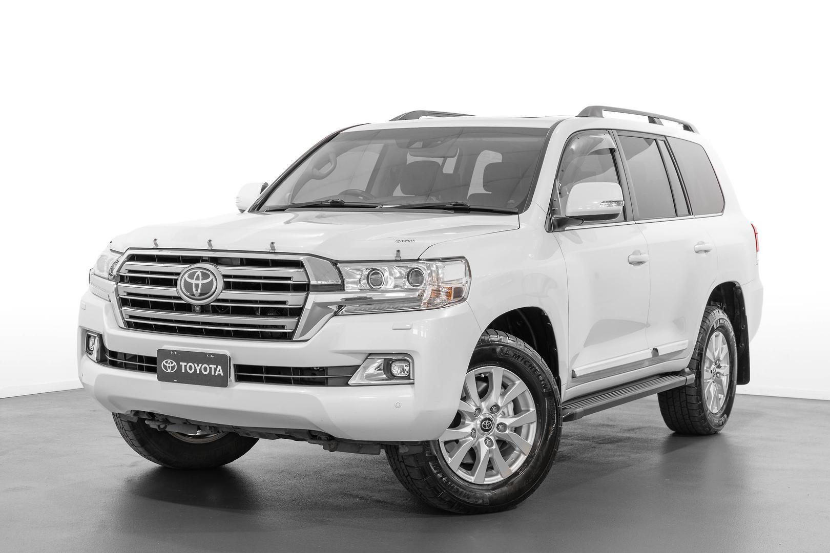 2021 Toyota Landcruiser Sahara in White