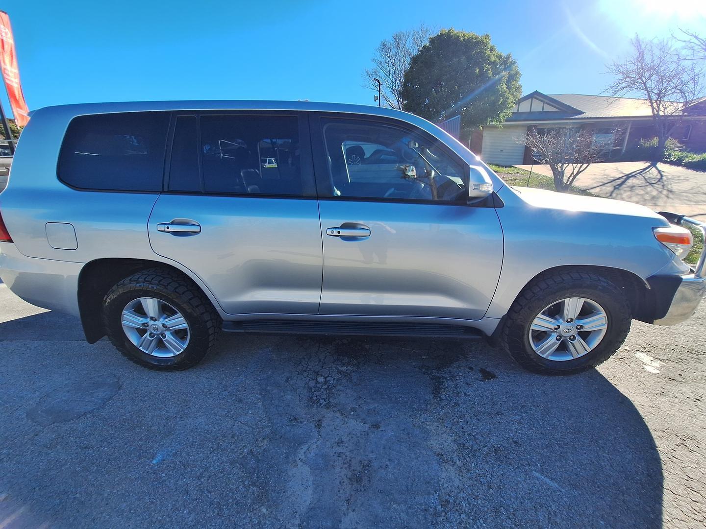 2013 Toyota Landcruiser VX in Silver