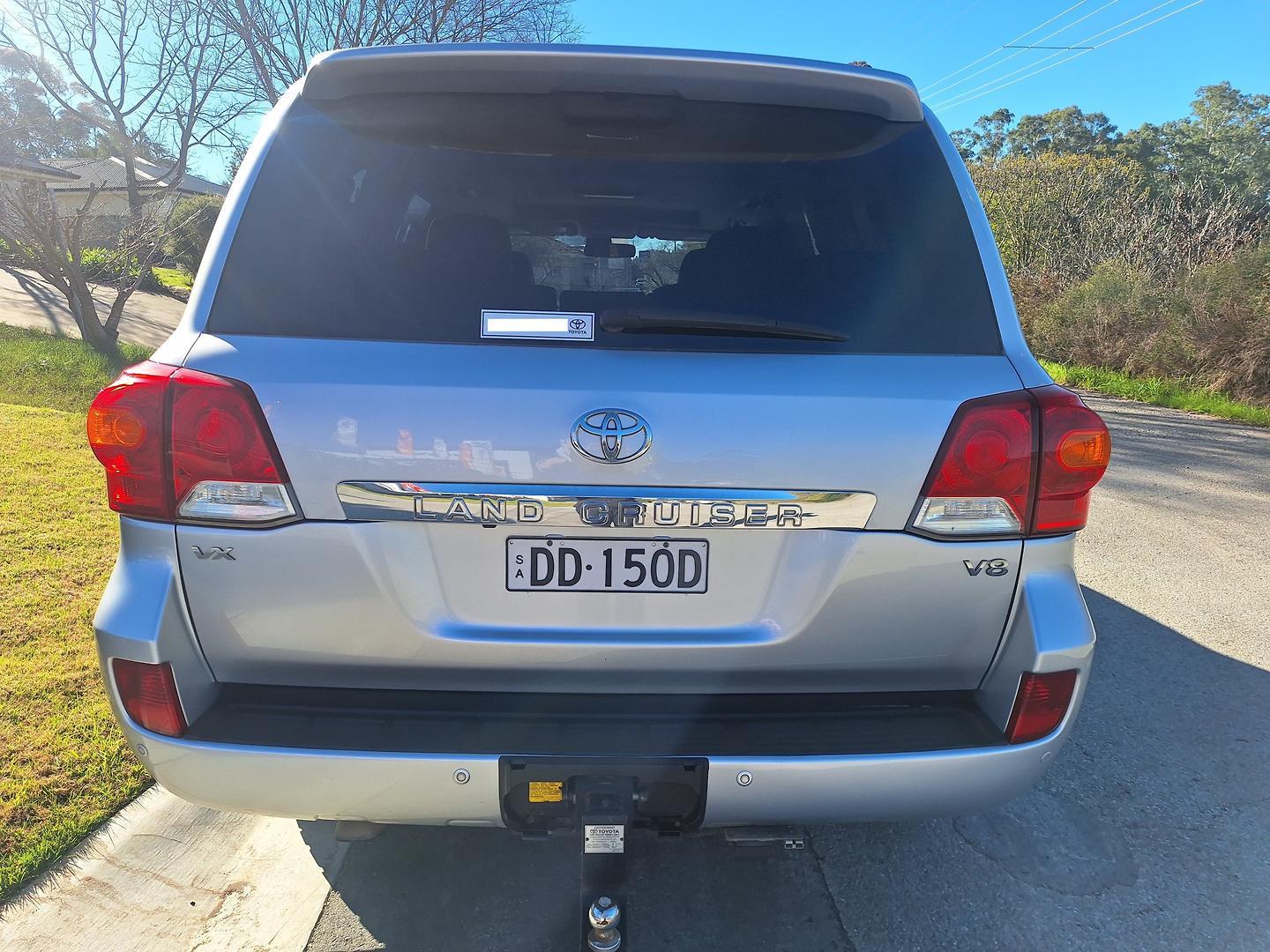 2013 Toyota Landcruiser VX in Silver