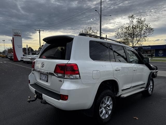 2020 Toyota Landcruiser Sahara in White