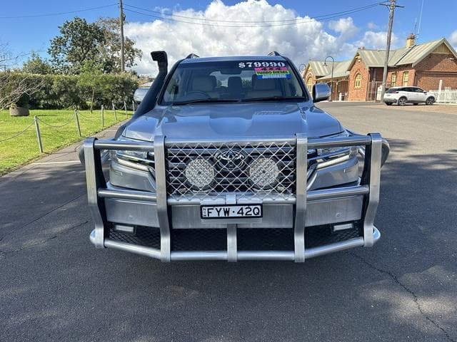 2020 Toyota Landcruiser VX in Silver