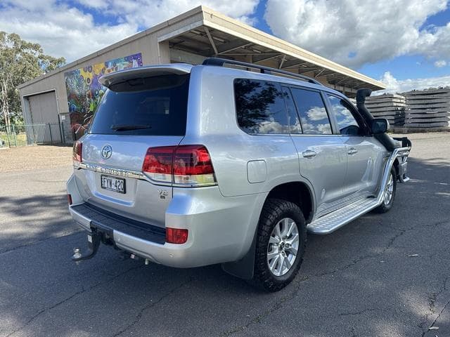 2020 Toyota Landcruiser VX in Silver
