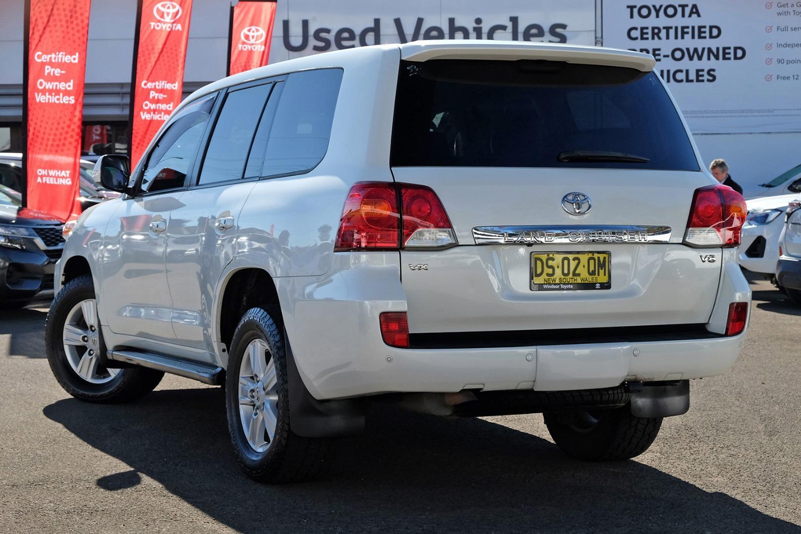 2014 Toyota Landcruiser VX in White
