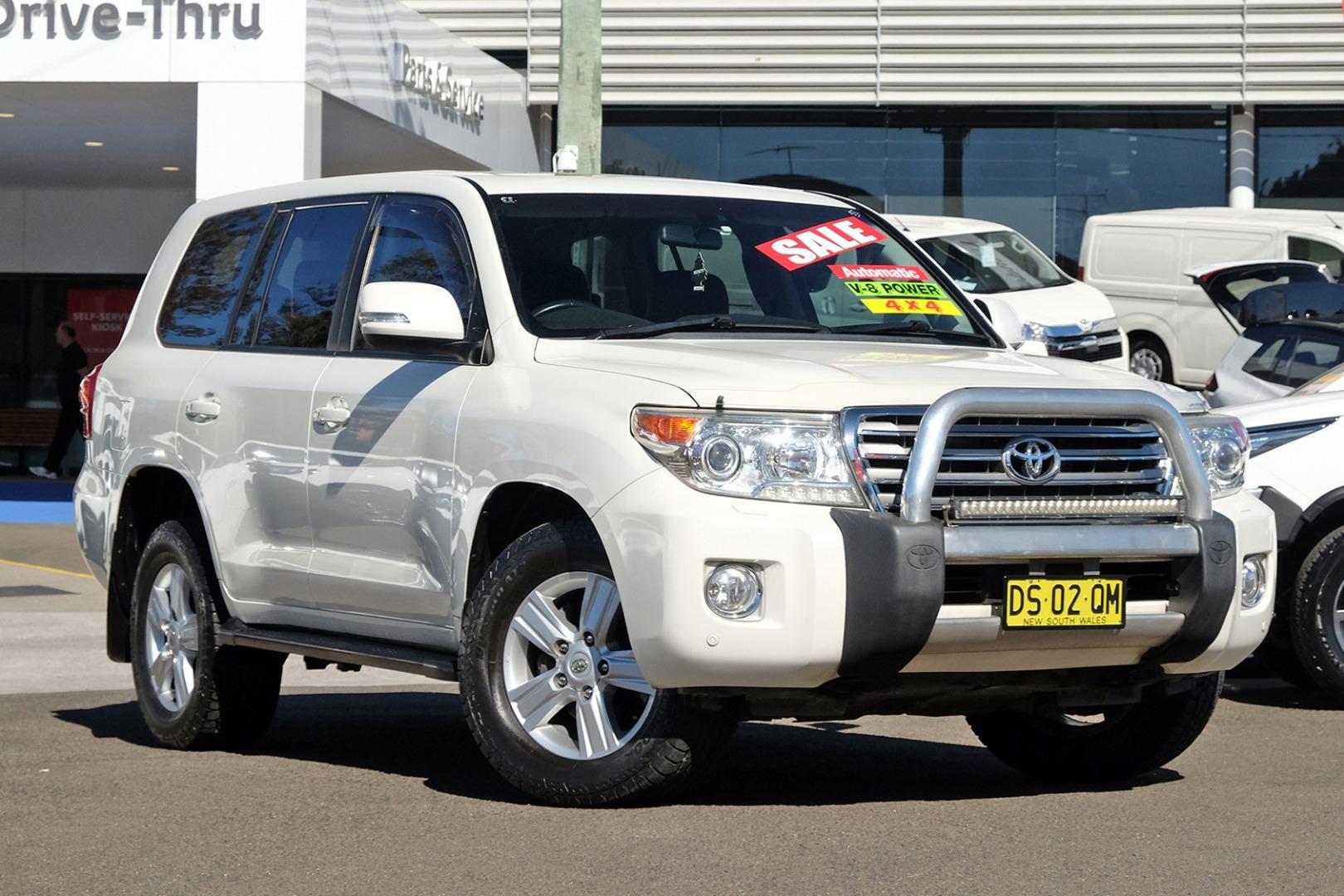 2014 Toyota Landcruiser VX in White