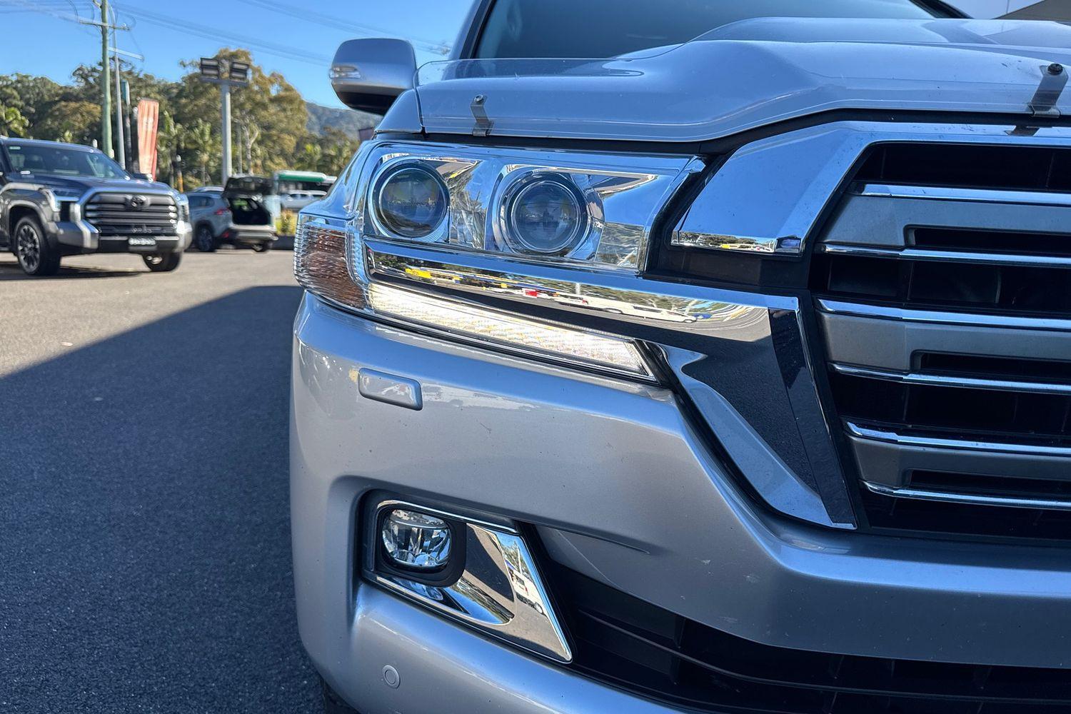 2019 Toyota Landcruiser VX in Silver