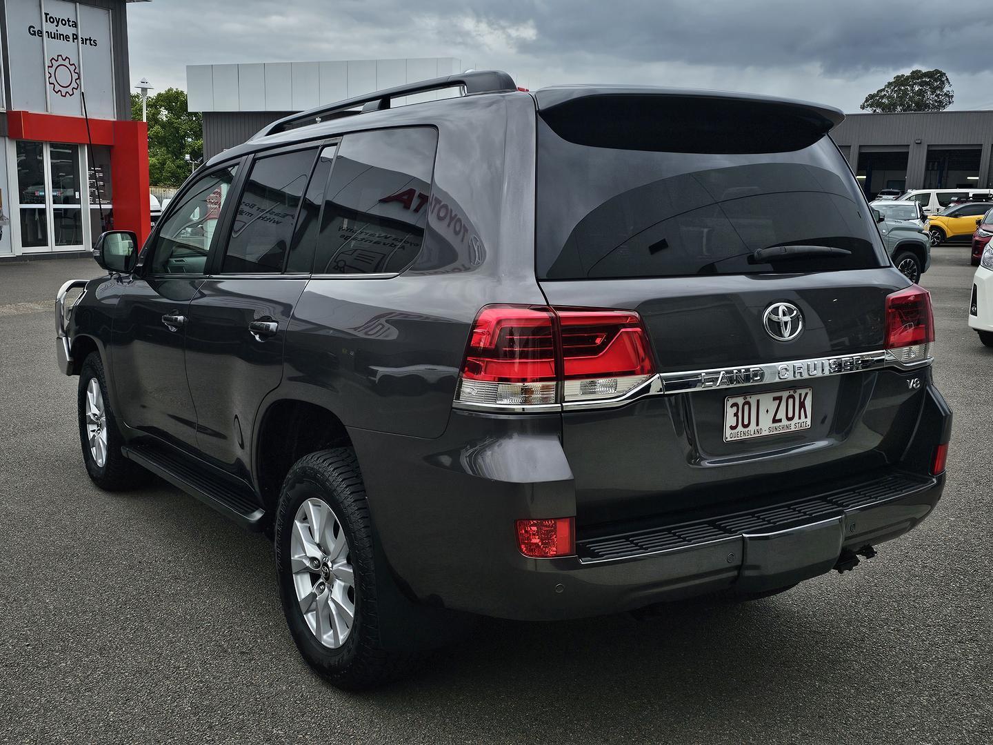 2019 Toyota Landcruiser VX in Silver