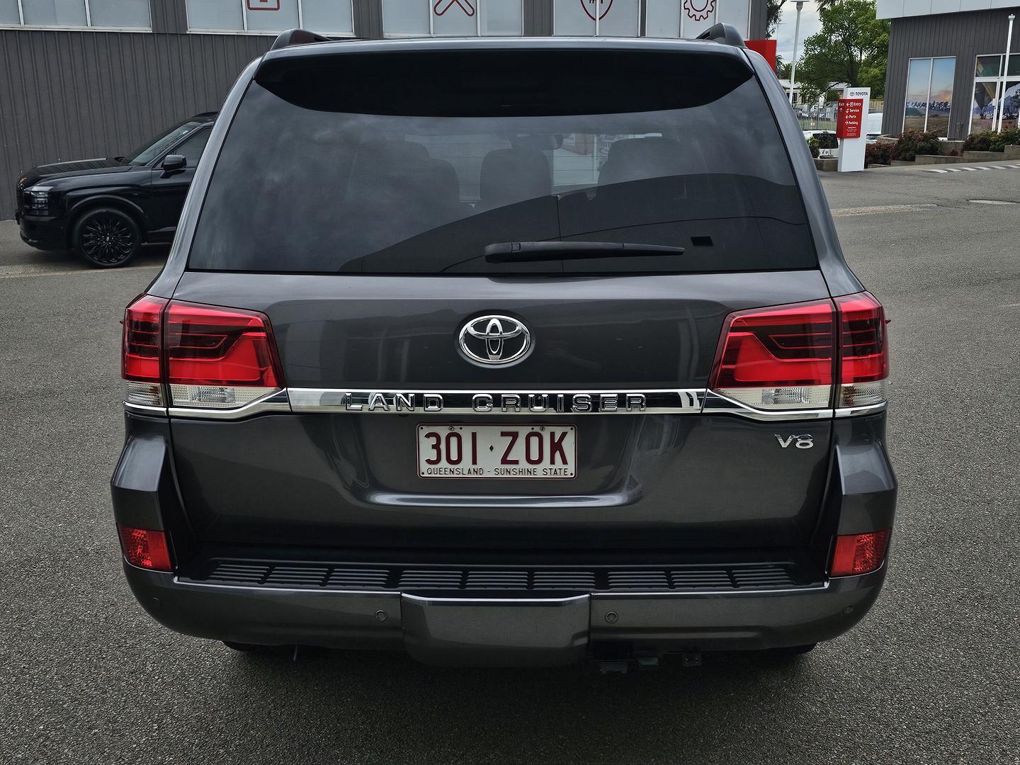 2019 Toyota Landcruiser VX in Silver