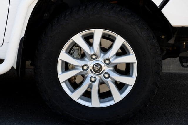 2020 Toyota Landcruiser VX in White