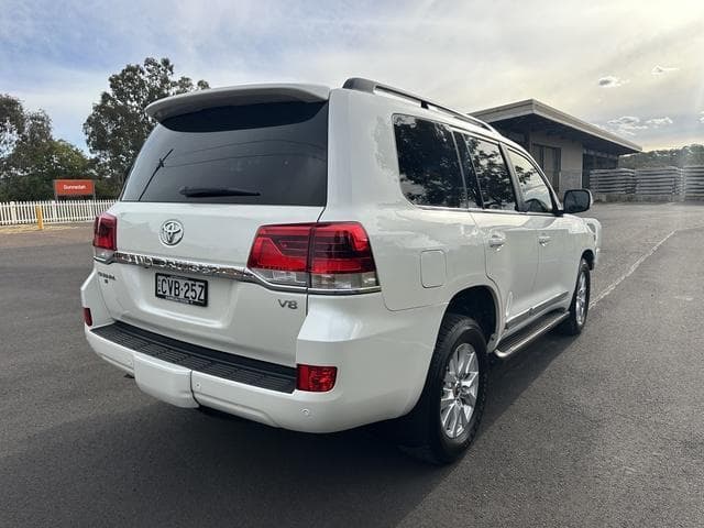 2020 Toyota Landcruiser Sahara in White