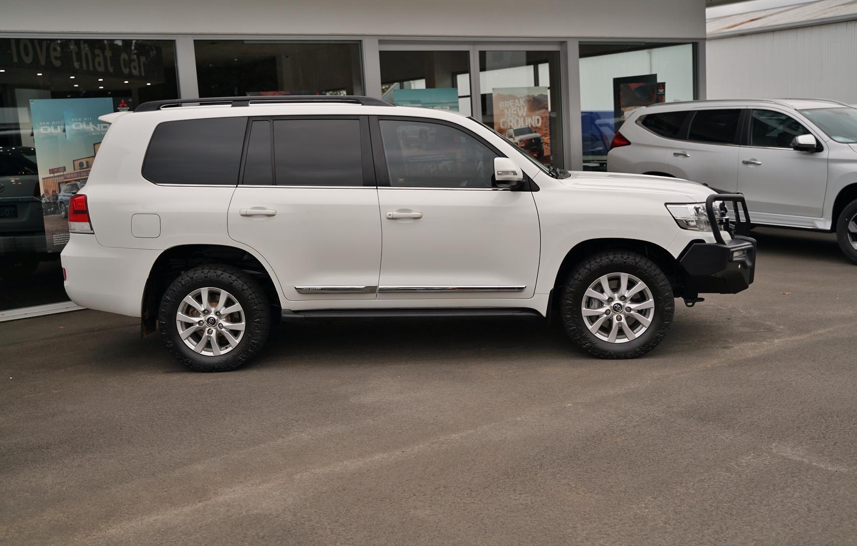 2021 Toyota Landcruiser Sahara in White